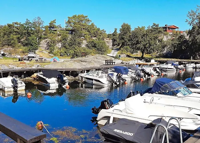 8 Person In Sondeled-by Traum * Sondeled